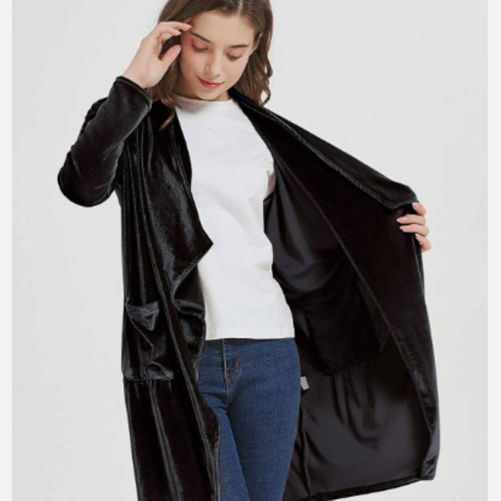 NWT velvet like black cardigan women’s small futurino brand